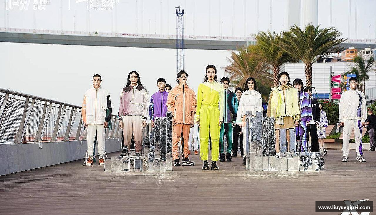 精诚团结，创造辉煌！